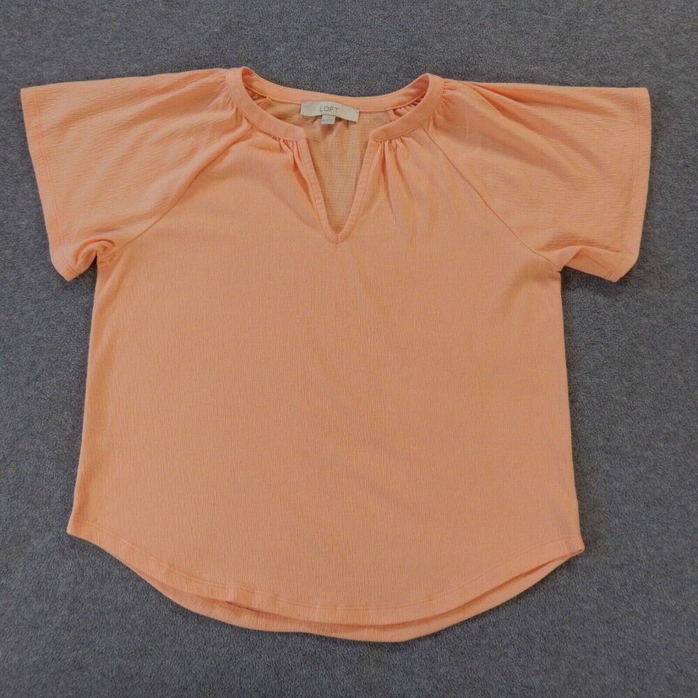 Ann Taylor Loft Womens TShirt XS Light Peach Pink Solid VNeck Short Sleeve